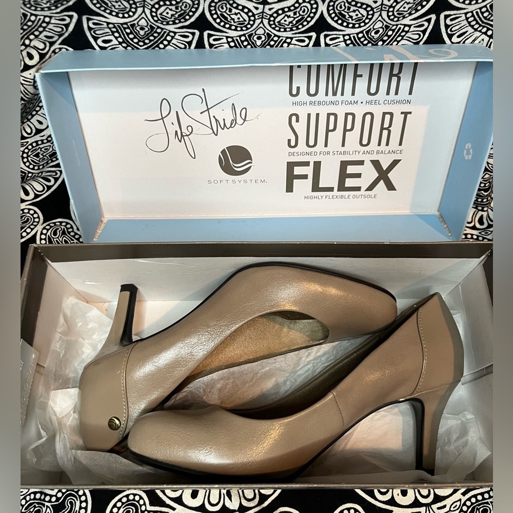 LifeStride Parigi Pump 6M
